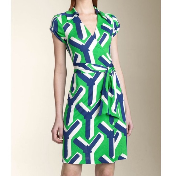 Diane Von Furstenberg Dresses & Skirts - Diane Von Furstenberg Vintage Jilda Silk Wrap Dress in Why Green Size 6